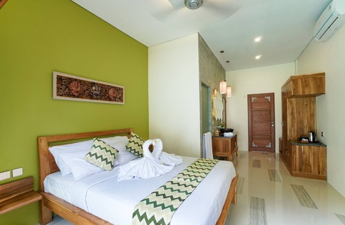 Jimbaran Hotel | 01 Deluxe room With Pool Access and Pool View