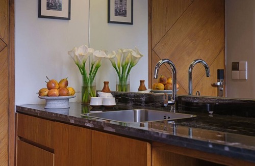 Petitenget Resort | 1 Bedroom Suite Favourite Plunge pool in seminyak