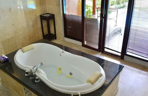 By Pass Ngurah Rai Kuta Villa | 1 BR Private Villa Near Airport and Shop
