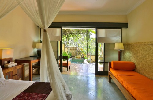 Denpasar Timur Villa | 1 BR Villa near Ubud with a private plunge pool and a living area incl breakfast