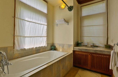 Denpasar Timur Villa | 1 BR Villa near Ubud with a private plunge pool and a living area incl breakfast