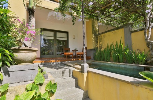 Denpasar Timur Villa | 1 BR Villa near Ubud with a private plunge pool and a living area incl breakfast