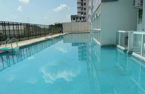 Depok Apartment | 1br Apartment With Pool