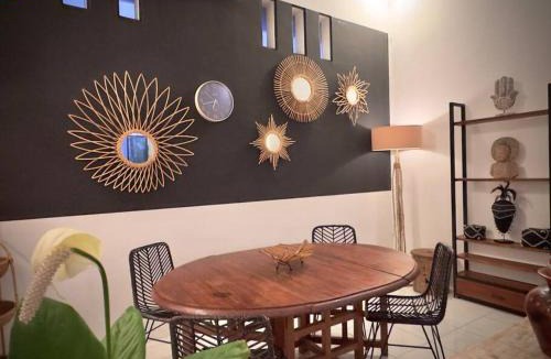 Kerobokan Villa | 2 BR Villa Rhapsody - 5 Mins to Seminyak/Umalas