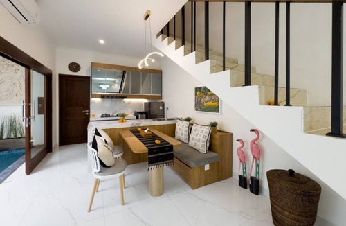 Denpasar Barat Villa | 3BR - Stylish Private Villla in Seminyak Area