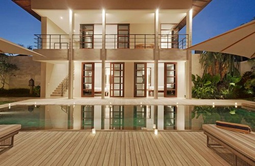 Bukit Villa | 4 Bedroom Jimbaran Luxe Pool Villa, Housekeeping Staff Service, Breakfast!