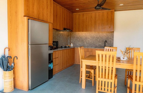 Beraban House | 4BR Villa Riverside 4 min walk to Nuanu 10 Min walk to Beach
