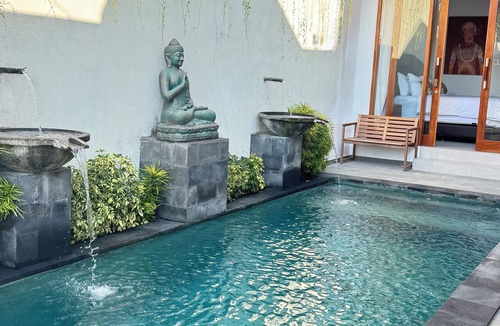 Ungasan Villa | 4BR Villa Uluwatu | Pool | 7 min to Melasti Beach | Rooftop Bar | Sunset Views |