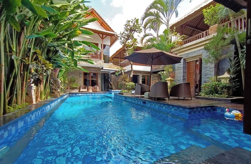 Dyanapura Villa | 5 Bedroom luxury villa in the heart of Seminyak
