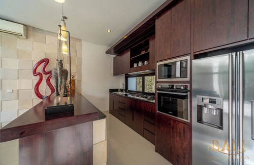 Abiansemal Villa | 5 * Pool villa in Ubud with free airport pick up and free use of bikes!