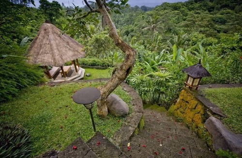 Samplangan Villa | 6.5BR Villa w/Waterfall & Feature Garden Near Ubud! 10min Drive to Bali Safari