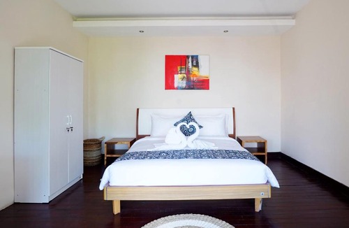 Sidakarya Villa | 6 Bedrooms with Private Pool - Twin Villa Pengiyasan