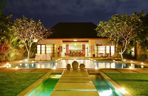 Laksmana Villa | 6BR Luxury Villa Located In Seminyak - DAILY HOUSE KEEPING!