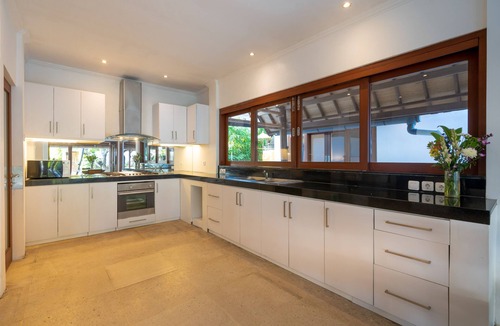 Central Seminyak Villa | 7 Bedrooms- Last Minute Deal 50%+ OFF!