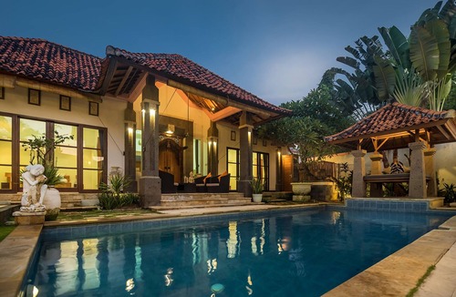 Kuta Selatan Villa | 7BR-Last Minute Deal 50%+ OFF! Nusa Dua
