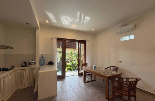 Nyuh Kuning House | A quiet room with balcony in Nyuh Kuning Ubud