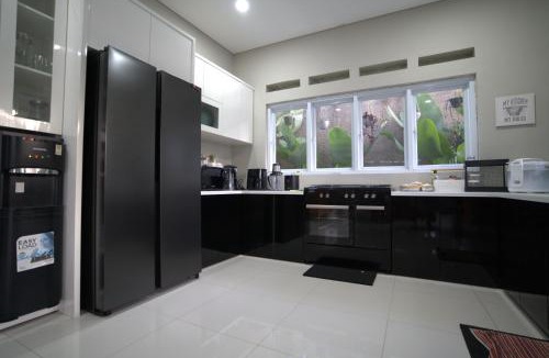 Cibodas Villa | A&T House Sukabumi
