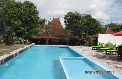 Depok House | Alam Jogja Resort Mitra RedDoorz