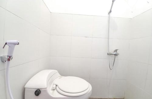 Pandaan Hotel | Alif House Syariah Redpartner near Taman Dayu Pandaan
