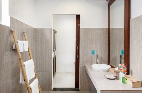 Penestanan Villa | Amazing 4 Bedroom Private Pool Villa with panoramic rooftop