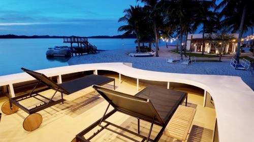 Batam Boat Rental | Amore Yacht Ranoh Island Batam