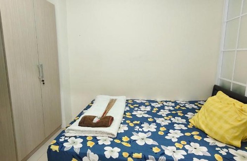 Rawasari Apartment | Apartement Green Pramuka Square 2br DeluxeRoom