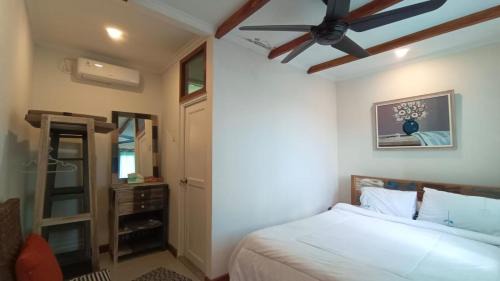 Banjartegehe Hotel | Aramaya Hills Boutique