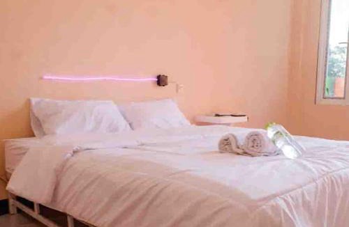 Caruban Hotel | Artayya Puri 2 near Alun Alun Caruban Mitra RedDoorz