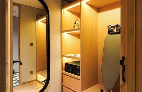 Gunung Putri Hotel | ARTOTEL Living World Kota Wisata