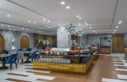 Pekalongan Hotel | Aston Pekalongan Syariah Hotel & Conference Center