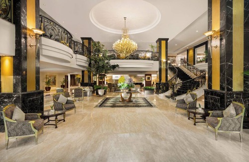 Cipaganti Hotel | Aston Tropicana