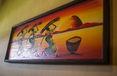 Ubud House | Authentic Balinese Superior Room with AC