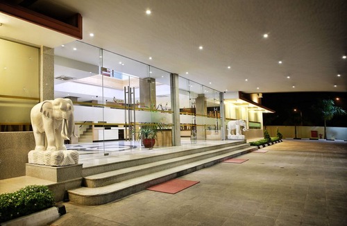 Tanjung Uncang Hotel | Aviari Hotel