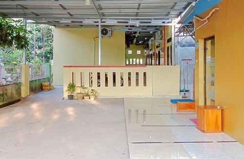 Singaraja Hotel | Ayna Syariah Mitra RedDoorz Indramayu