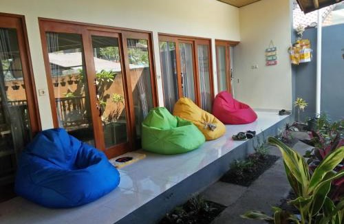 Purwakerti House | Backpackers Home Amed