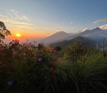 Songan House | Bali Sunrise Cabin