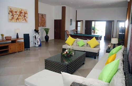 Purwakerti Villa | Bali Vakantie Verhuur - Beach Villa Mimpi, Mount Agung view, Amed, Bali