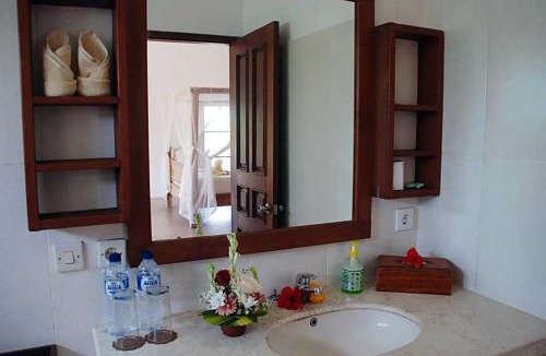 Purwakerti Villa | Bali Vakantie Verhuur - Beach Villa Mimpi, Mount Agung view, Amed, Bali