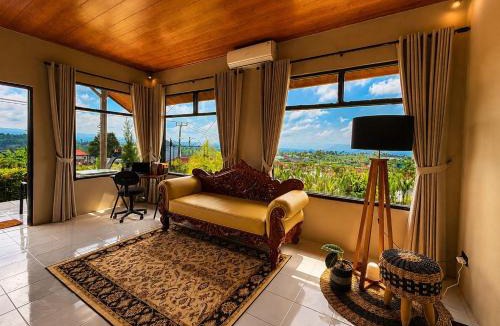 Batunya Villa | Balinese villa with stunning views in Bedugul, near Lake Beratan and Golf course