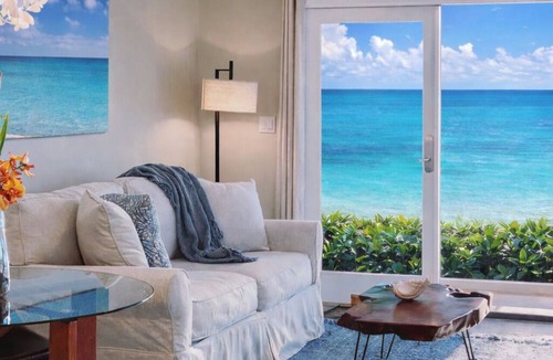 Challengers Resort | Basseterre Suite – Luxury Ocean View Suite Sunset Reef St. Kitts