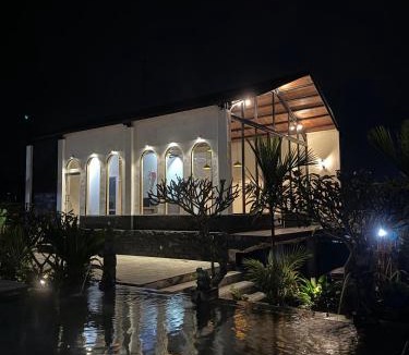 Toya Bungkah House | Batur Pyramid Guesthouse