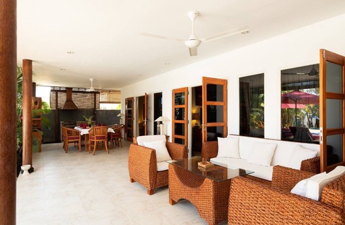 Kalisada Villa | Beachfront Villa Damai in top location quiet and newly renovated!