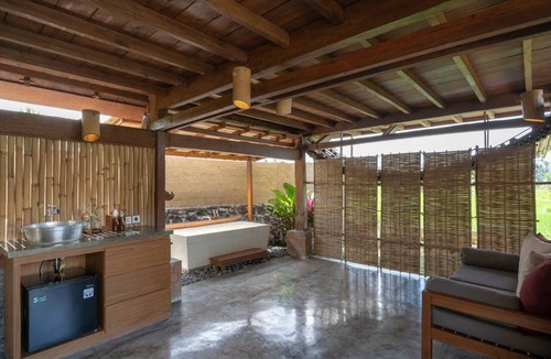 Peliatan Villa | Beautiful Open Living with Bee House