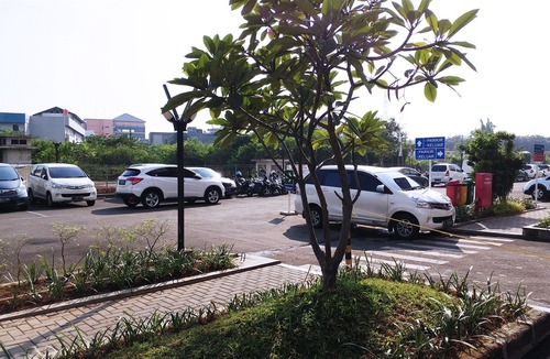 Rawasari Hotel | Best Price Green Pramuka Apartment