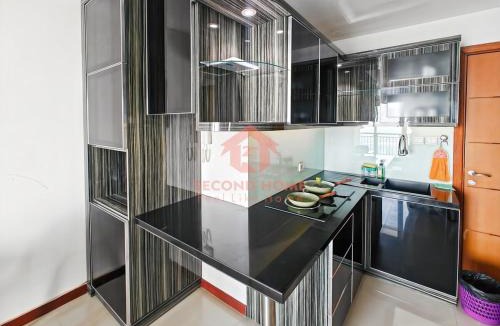 Pluit Apartment | Best View 1BR Baywalk Condo w/Pool Gym, Wi-Fi