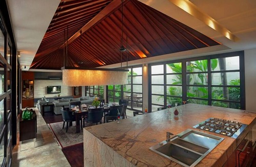 Bukit Villa | Book 3 Bedrooms, Exclusive use of 4 Bedroom Luxe Private Pool Villa, Walk to GWK