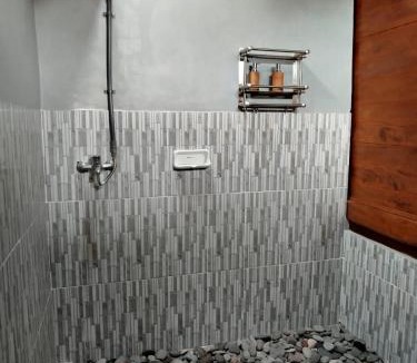 Tejakula Villa | Borneo Log Cabin Guest House