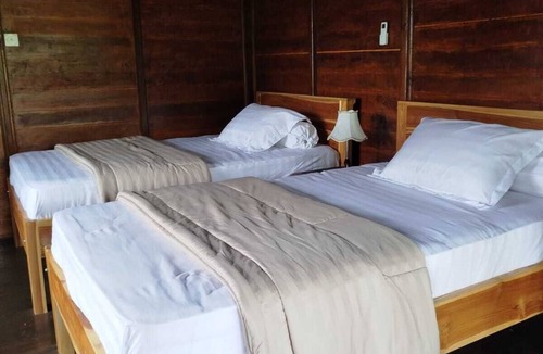 Tejakula House | Borneo Log Cabin Guest House