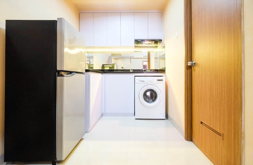 Cikarang Hotel | Bright and Stylish 1Br the Oasis Apartment Cikarang