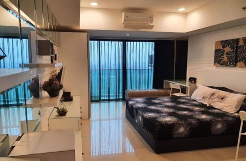 Pasirkaliki Hotel | Capital O 93636 La Grande Apartment By UJM